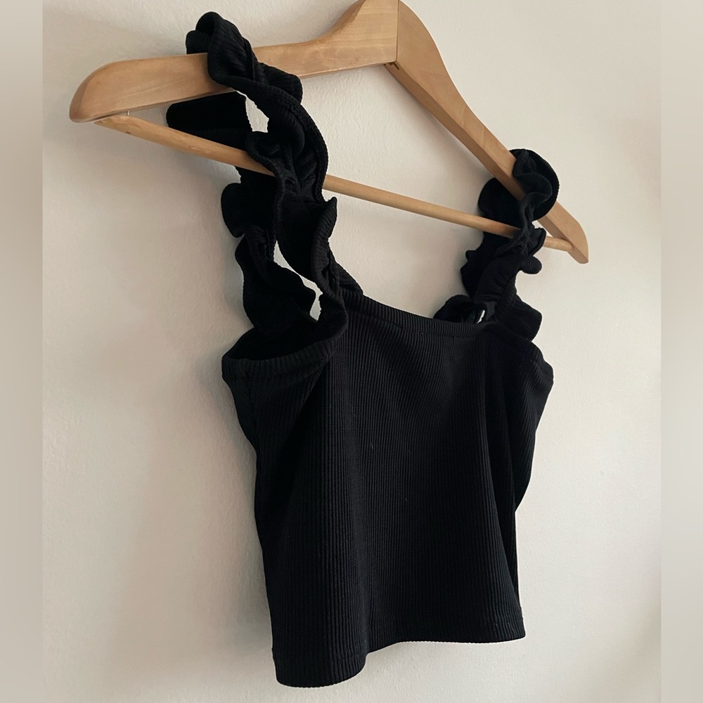 Black Ruffle Strap Romantic Feminine Balletcore Cutegoth Ribbed Cropped Tank Top